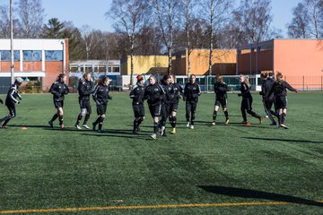 Bild 1 - B-Juniorinnen Halbfinale SVHU - Holstein Kiel : Ergebnis: 3:0